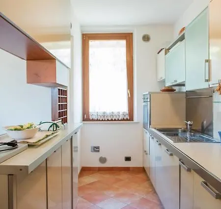 Madonna Della Rosa Apartment Chianciano Terme Room photo